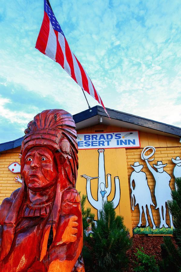 Brad'S Desert Inn Холбрук Экстерьер фото